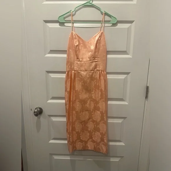 True Vintage Peach Floral Satin Dress - Picture 5 of 17